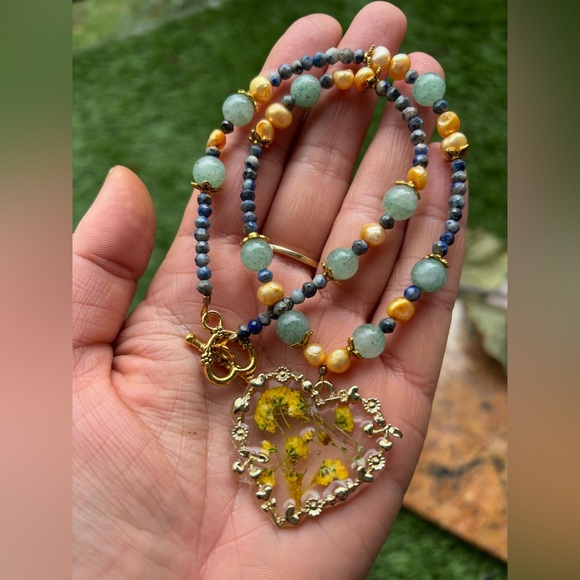 ARTISAN Hand Crafted Green Jade Lapis Lazuli Yellow Genuine Pearl Resin Heart - Picture 3 of 7